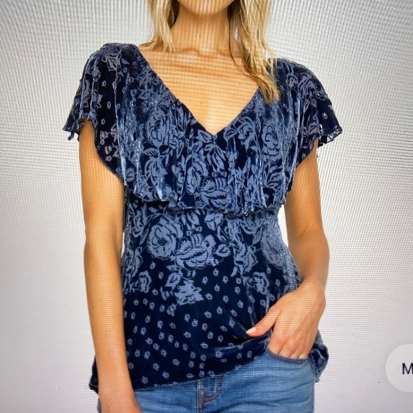 NWT Johnny Was Floral Waves Blue Silk Rayon Burnout Velvet V-Neck Top Small - Picture 1 of 6